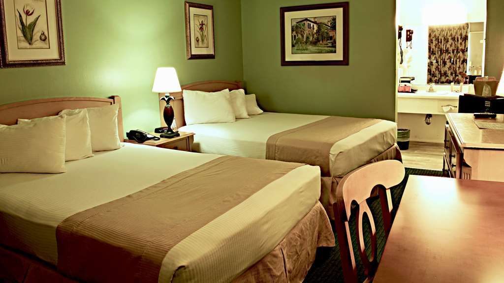 Magnuson Hotel & Marina Нью-Порт-Ричи Номер фото